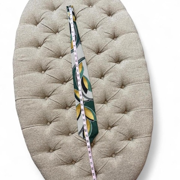 Vintage 90's Green, Gold, and White Patterned Tie - Picture 8 of 8